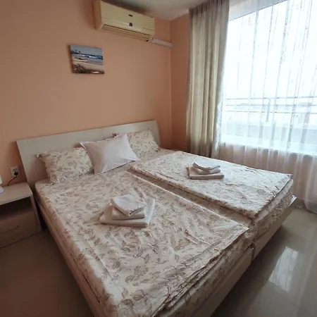 Double Peach Apartment *